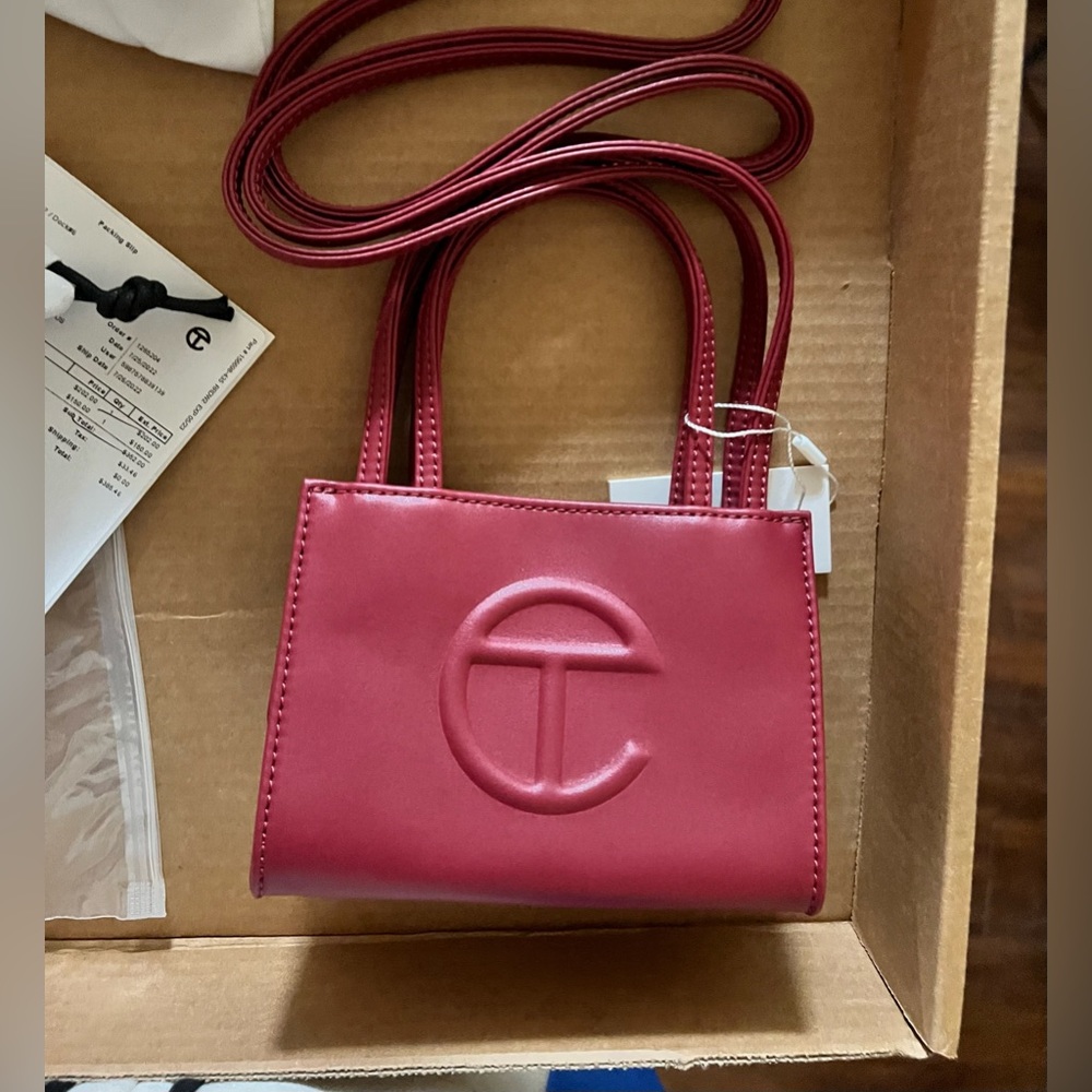 BRAND NEW Authentic Telfar Small Shopping Bag in Oxblood - with tags & receipt